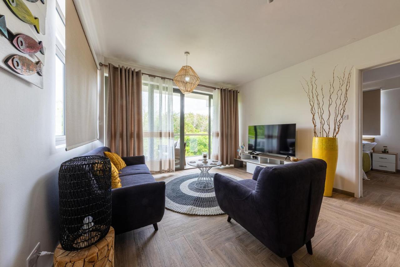 373 Wolmar Cosy And Modern Apartment- 200 Metres From The Beach And Supermarkets And Just Next To Domaine De Wolmar With Views Of Deers And Green Natural Park Flic-en-Flacq Extérieur photo